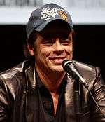 Photo of Benicio del Toro speaking at the San Diego Comic-Con International in 2013.